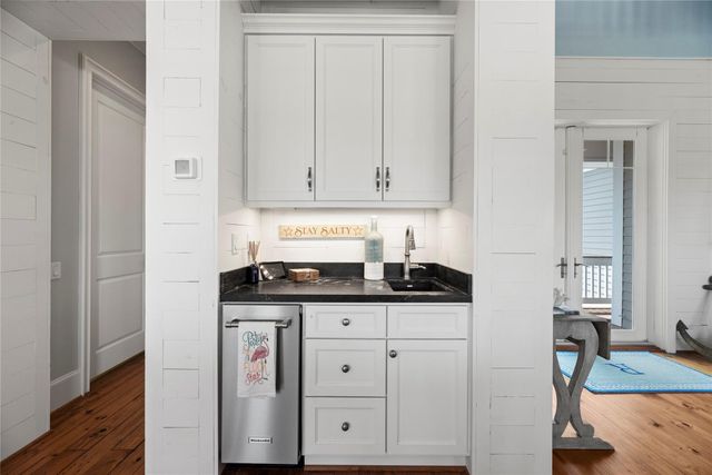 4103 Greenwing Teal Court, Galveston, TX 77554