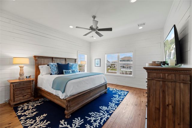 4103 Greenwing Teal Court, Galveston, TX 77554