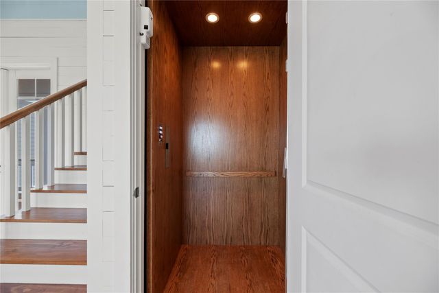 4103 Greenwing Teal Court, Galveston, TX 77554