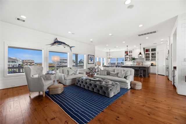 4103 Greenwing Teal Court, Galveston, TX 77554