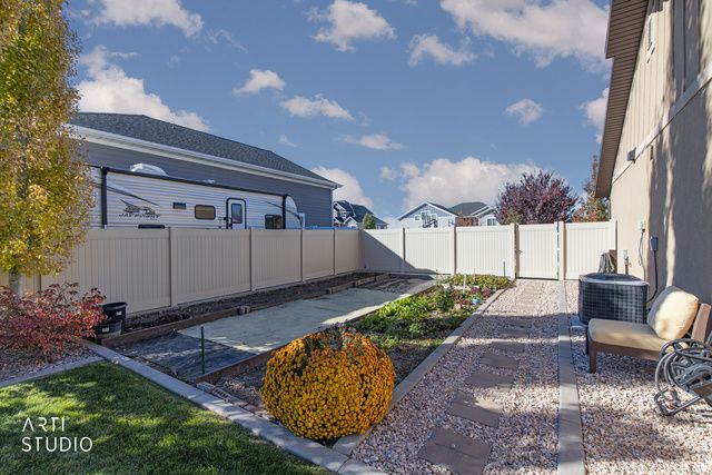 3356 N 2900 W, Farr West, UT 84404