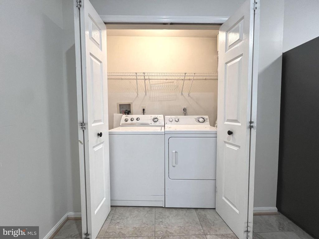 Image 11 of property listing at 1439 NESTLEWOOD CT, Crofton, MD 21114