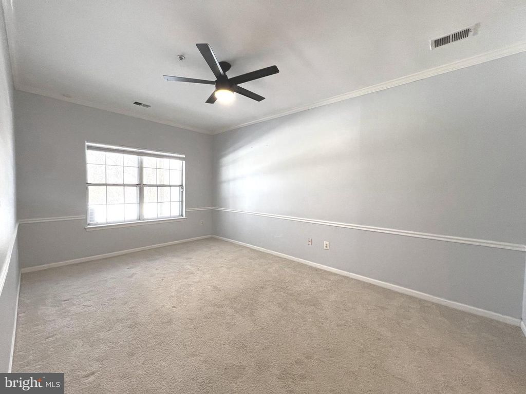 Image 12 of property listing at 1439 NESTLEWOOD CT, Crofton, MD 21114