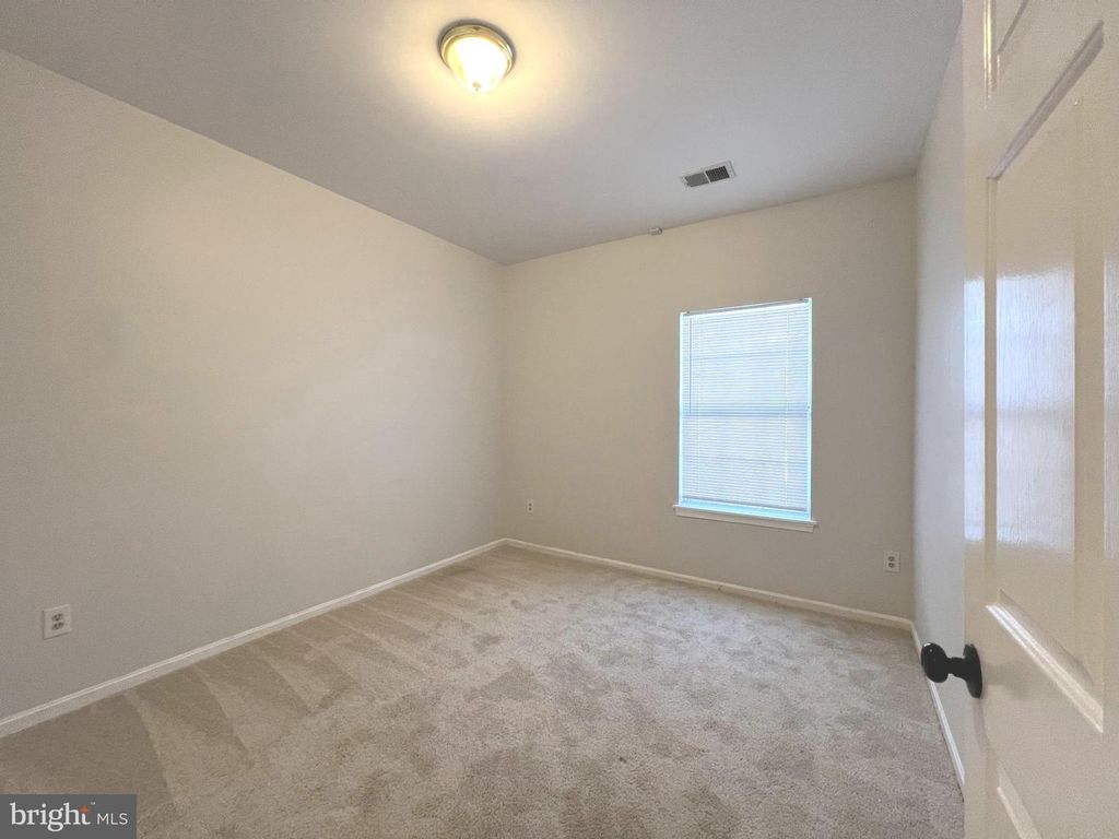 Image 16 of property listing at 1439 NESTLEWOOD CT, Crofton, MD 21114