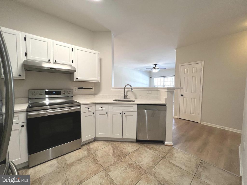 Image 8 of property listing at 1439 NESTLEWOOD CT, Crofton, MD 21114