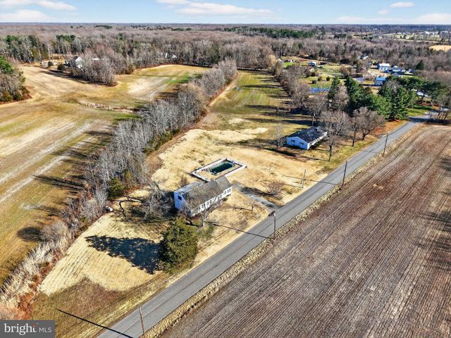 22 LINCOLN MILL RD, Mullica Hill, NJ 08062