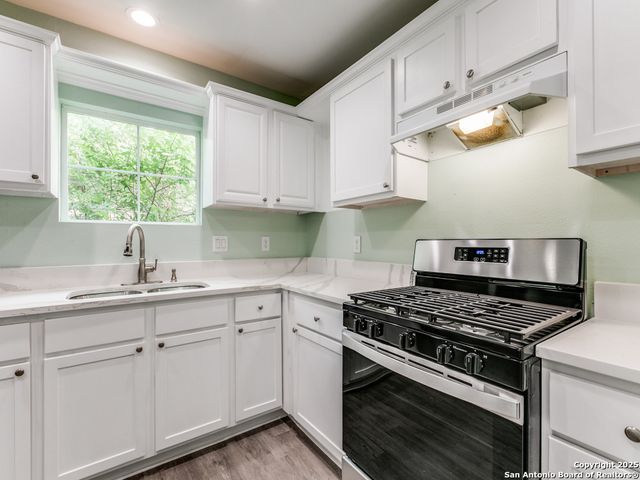 3223 W Travis, San Antonio, TX 78207