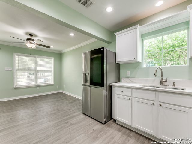 3223 W Travis, San Antonio, TX 78207
