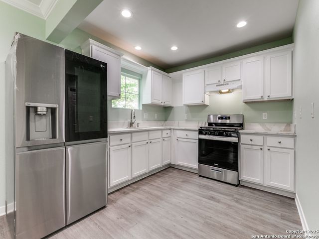 3223 W Travis, San Antonio, TX 78207