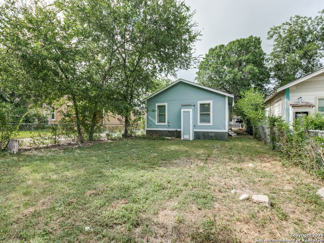 3223 W Travis, San Antonio, TX 78207