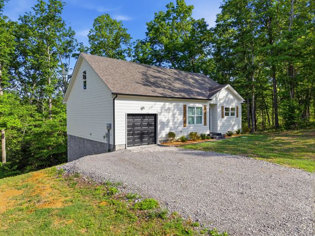 331 Shiloh Ln, Smithville, TN 37166
