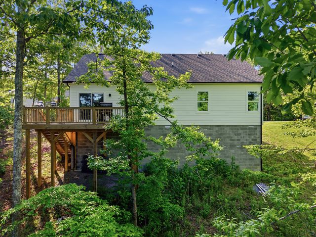 331 Shiloh Ln, Smithville, TN 37166