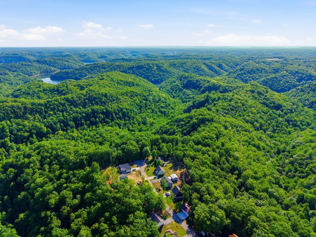 331 Shiloh Ln, Smithville, TN 37166