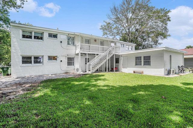 820 17th Ave. N, Surfside Beach, SC 29575