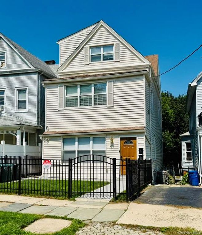 206 N Terrace Avenue 3Fl, Mount Vernon, NY 10550