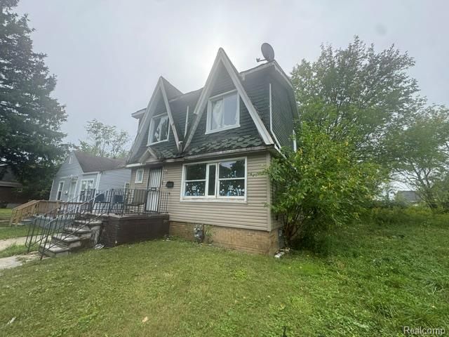 18679 Hickory Street, Detroit, MI 48205
