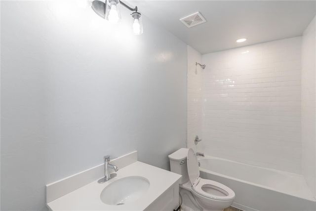 700 N Tucker Avenue, Shawnee, OK 74801