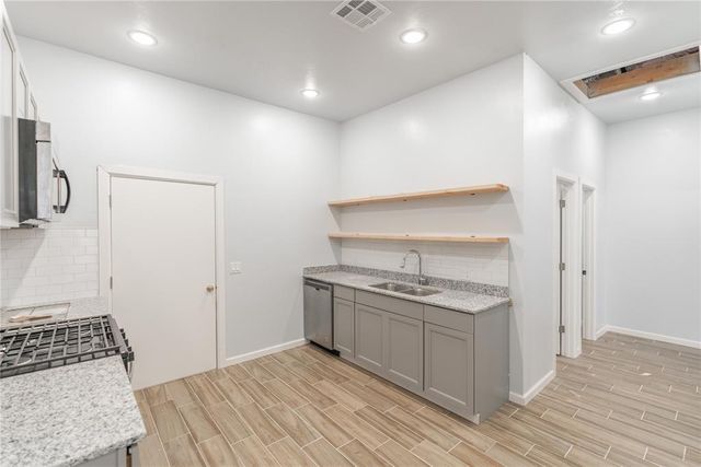 700 N Tucker Avenue, Shawnee, OK 74801