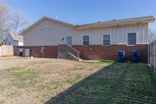 700 N Tucker Avenue, Shawnee, OK 74801