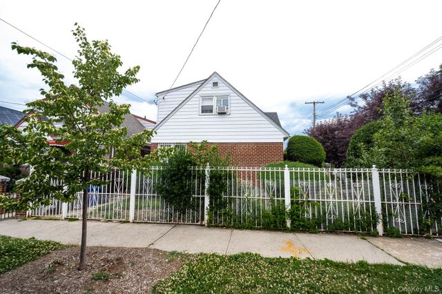 101-05 24th Avenue, East Elmhurst, NY 11369