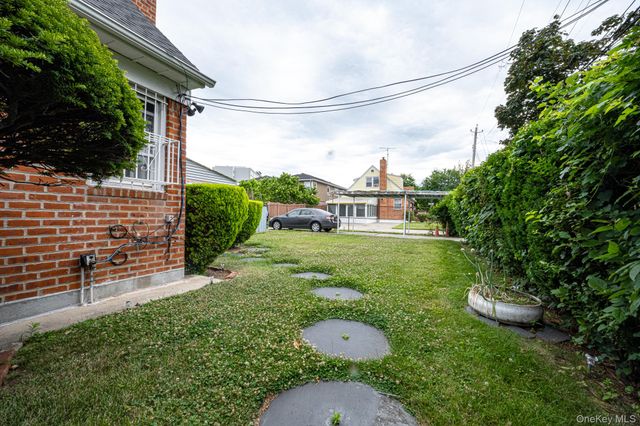 101-05 24th Avenue, East Elmhurst, NY 11369