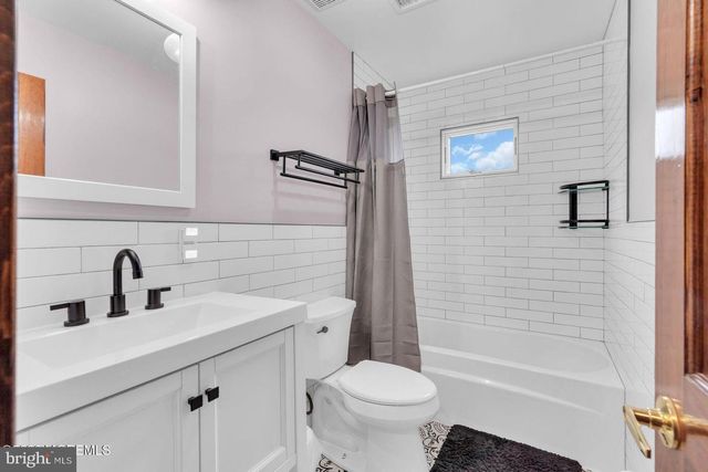 103 KEATS AVE, Toms River, NJ 08753
