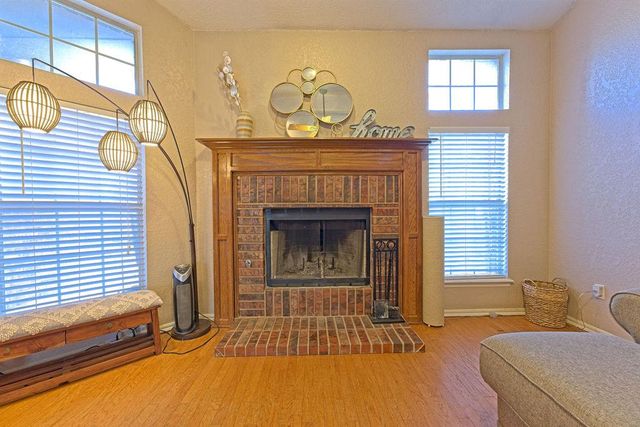 400 Crest Place, Norman, OK 73071