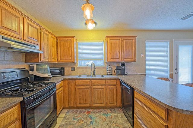 400 Crest Place, Norman, OK 73071