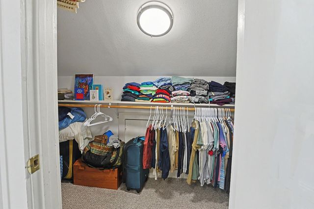 448 S Belmont St, Wichita, KS 67218