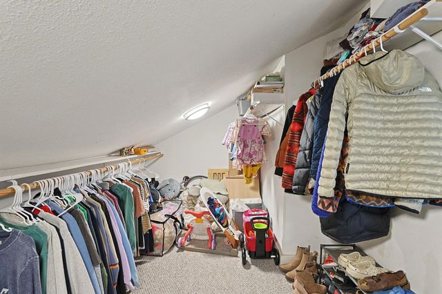 448 S Belmont St, Wichita, KS 67218