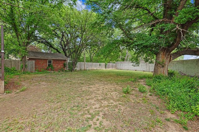 448 S Belmont St, Wichita, KS 67218