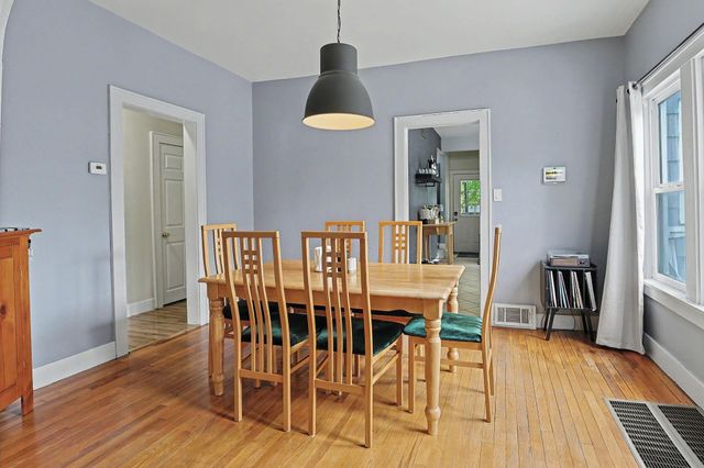 448 S Belmont St, Wichita, KS 67218