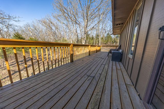 24074 Greybridge W, Pittsburg, MO 65724