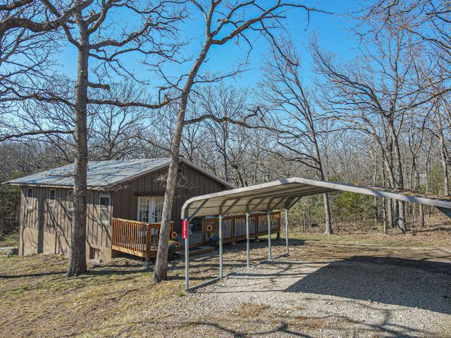 24074 Greybridge W, Pittsburg, MO 65724