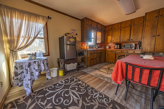 24074 Greybridge W, Pittsburg, MO 65724