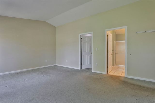 122 Eagle Dr 122, Tewksbury, MA 01876