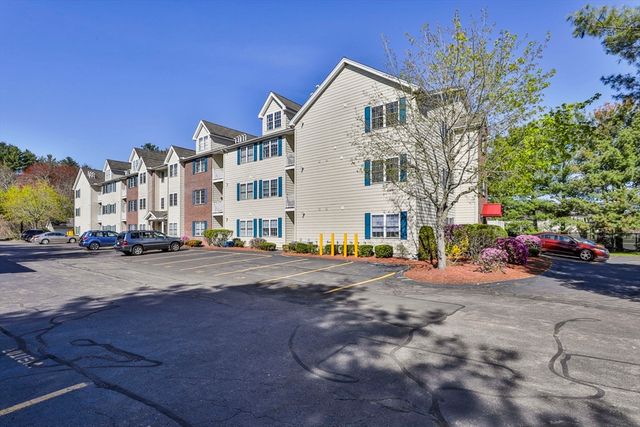 122 Eagle Dr 122, Tewksbury, MA 01876