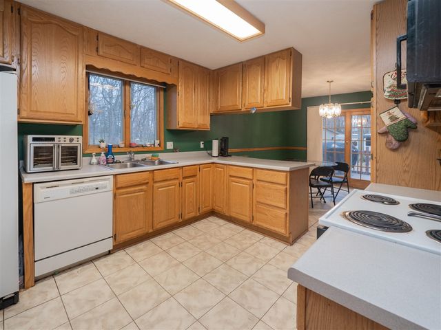 1009 Sherwood Forrest Trail, Sturgis, MI 49091