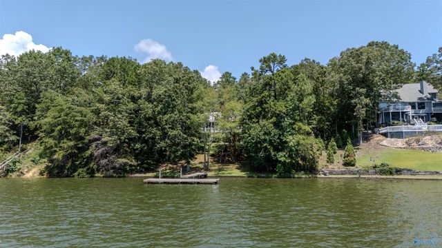 512 County Road 662, Cedar Bluff, AL 35959
