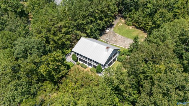 512 County Road 662, Cedar Bluff, AL 35959