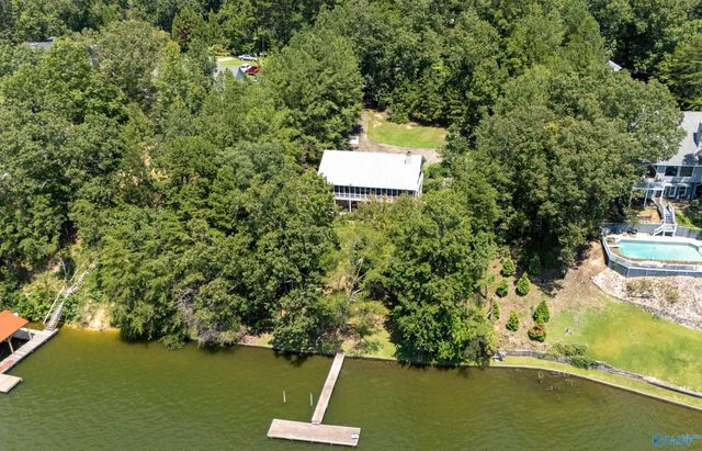 512 County Road 662, Cedar Bluff, AL 35959