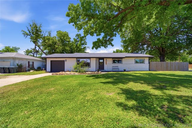 1341 N Dorothy Avenue, Claremore, OK 74017