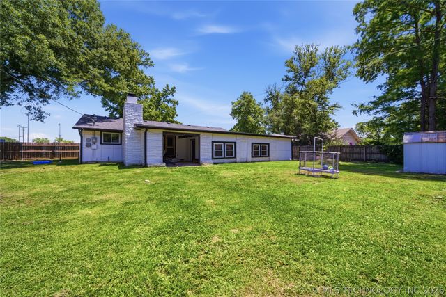 1341 N Dorothy Avenue, Claremore, OK 74017