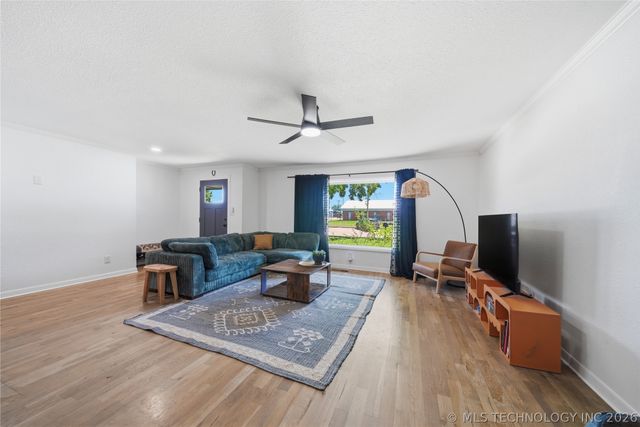 1341 N Dorothy Avenue, Claremore, OK 74017