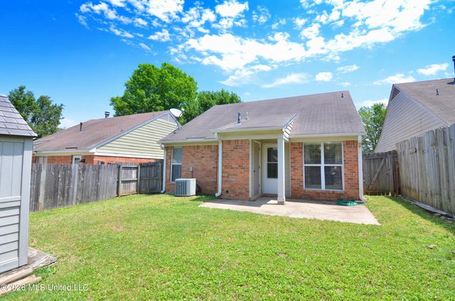 5521 Bradley Drive, Southaven, MS 38671
