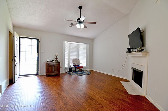 5521 Bradley Drive, Southaven, MS 38671