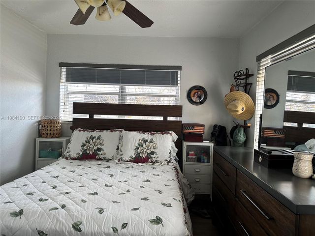 991 E 47th St, Hialeah, FL 33013