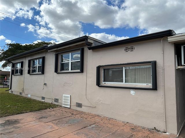 991 E 47th St, Hialeah, FL 33013