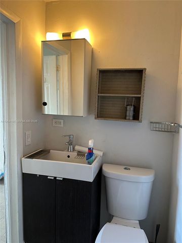 991 E 47th St, Hialeah, FL 33013