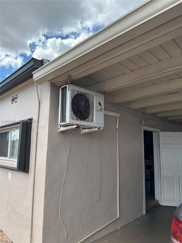 991 E 47th St, Hialeah, FL 33013